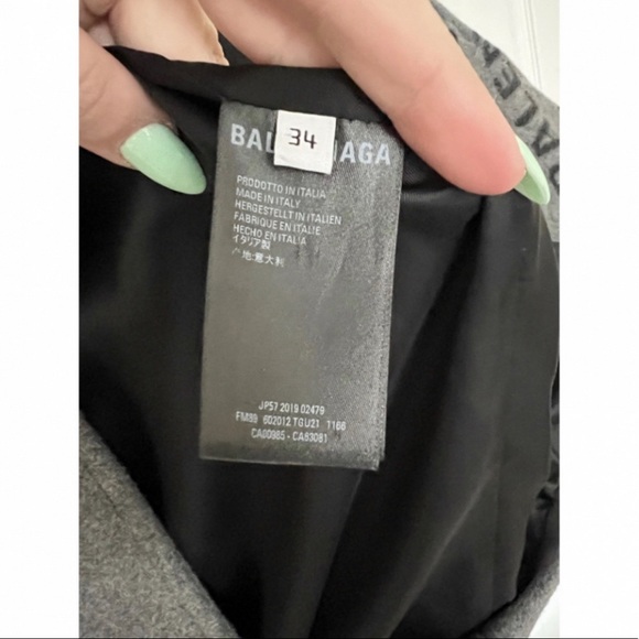 **SOLD** New w Tags Balenciaga Oversized Logo 100% Cashmere Coat Jacket Gray - Picture 12 of 13